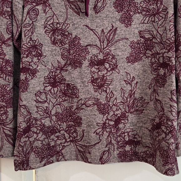 Women's St. John's Bay Pullover Sweater in Gray and Burgundy, Size M - Picture 13 of 14